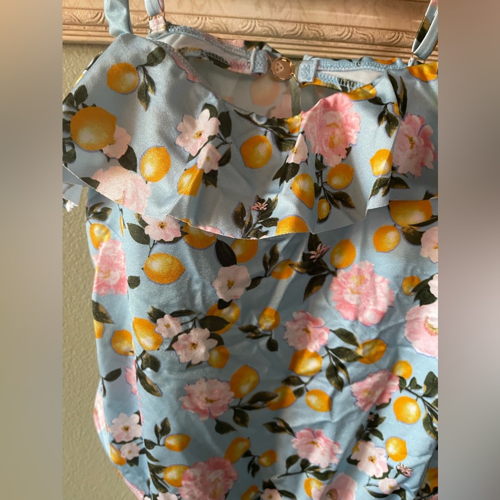 Victoria Secret Ruffle One Piece Floral Lemon Swimsuit Size XL New